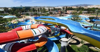 AquaMijas es un parque acuático con muchas opciones para niños, atracciones infantiles y un espacio para celebrar cualquier evento y cumpleaños